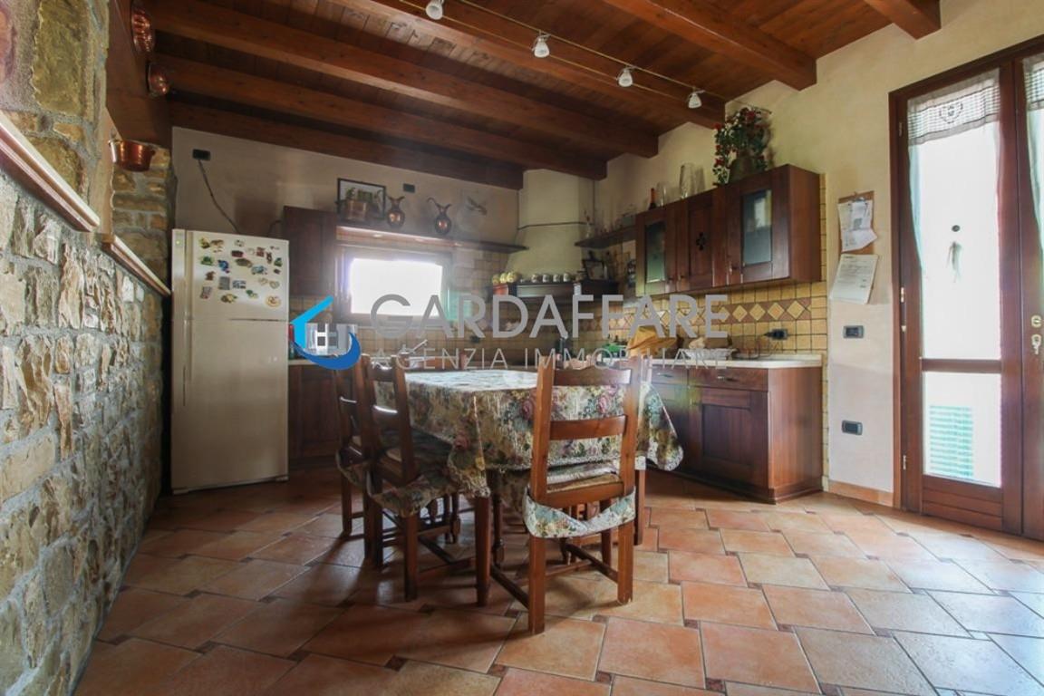 Villa in Vendita a Prevalle - Cod. 23-68