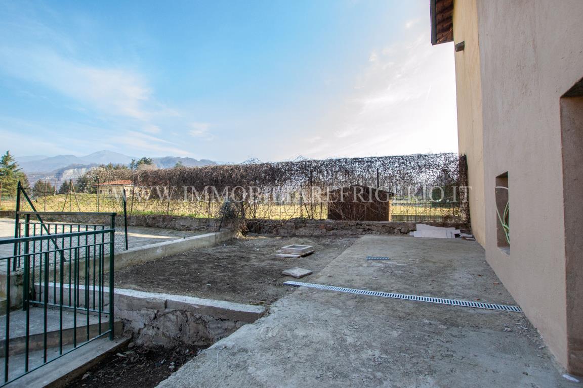 Vendita appartamento Brivio superficie 85m2