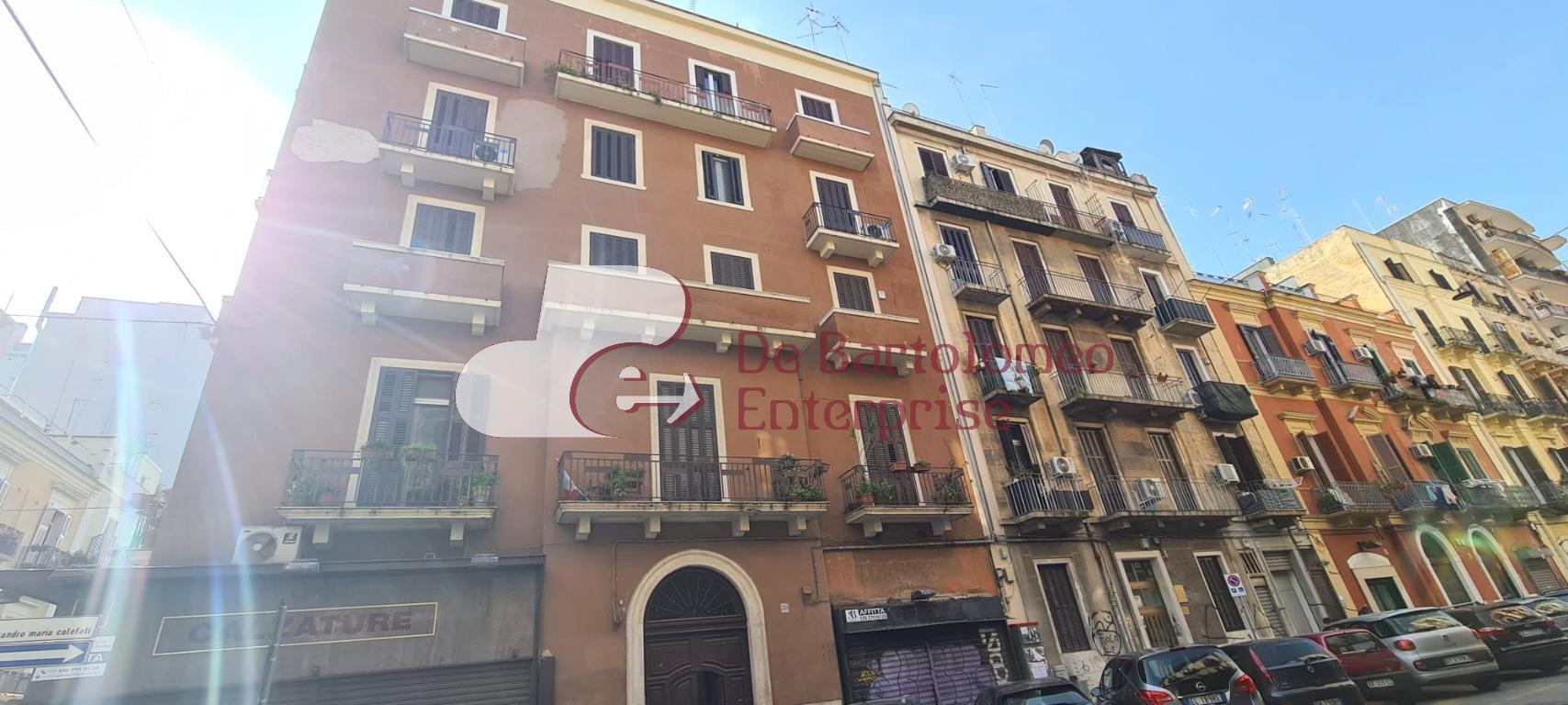 appartamento in Via Calefati a Bari