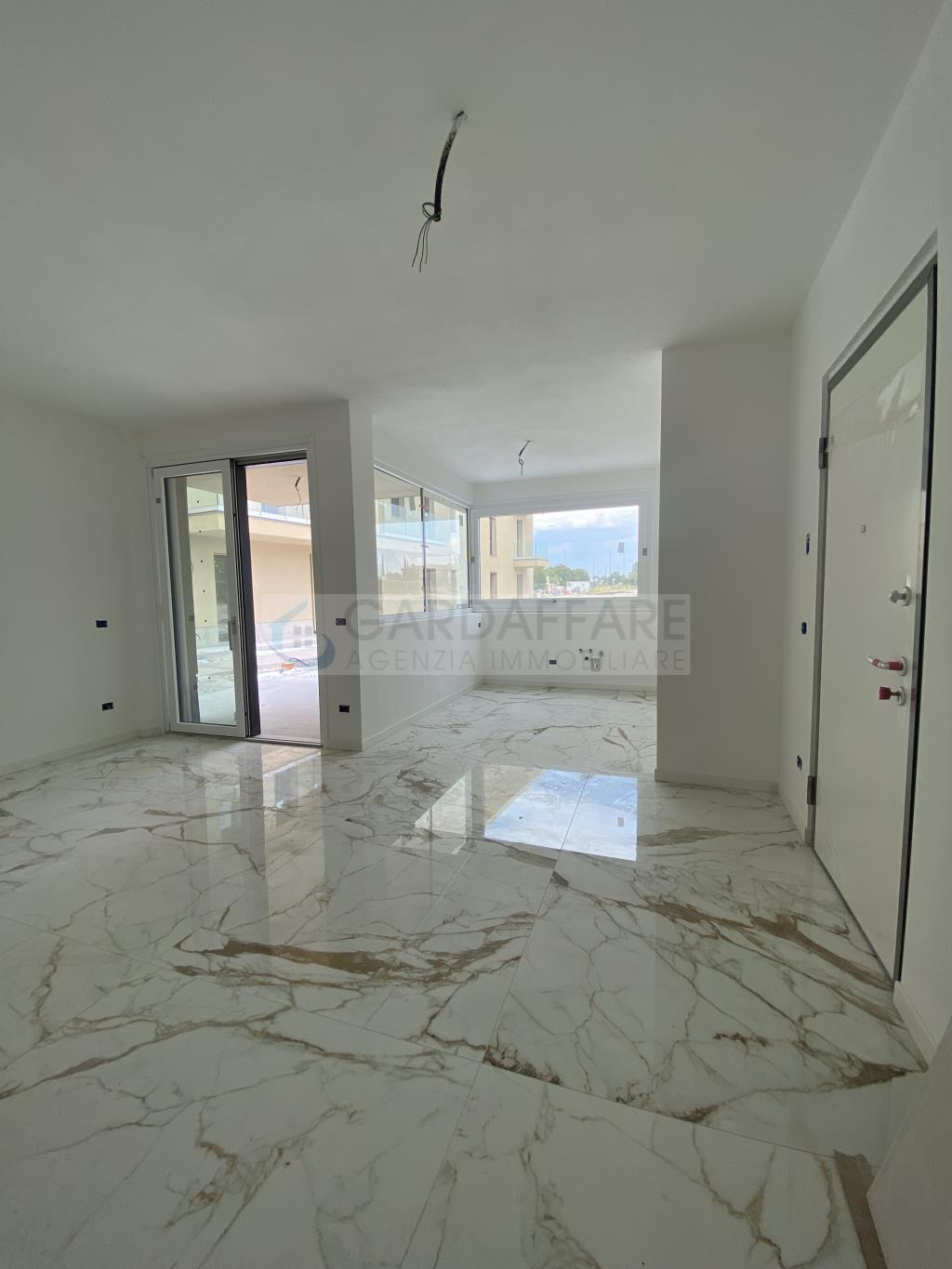 Apartment zum Verkauf in Desenzano del Garda - Cod. h11-22-26