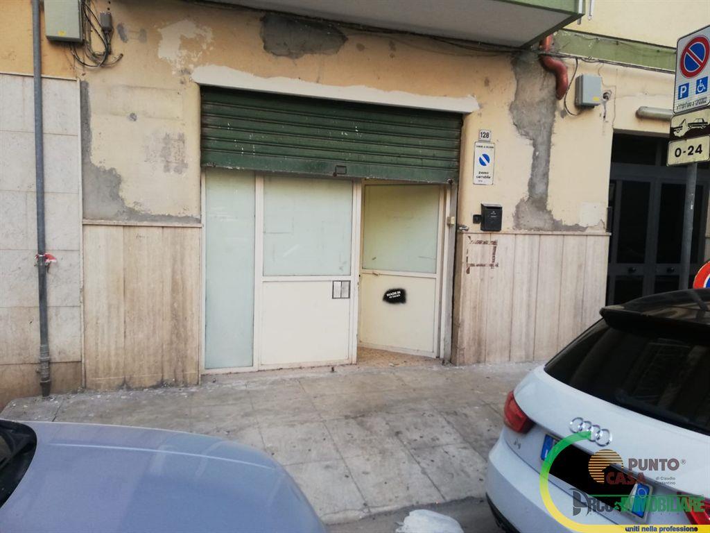 magazzino in Via Monfenera a Palermo