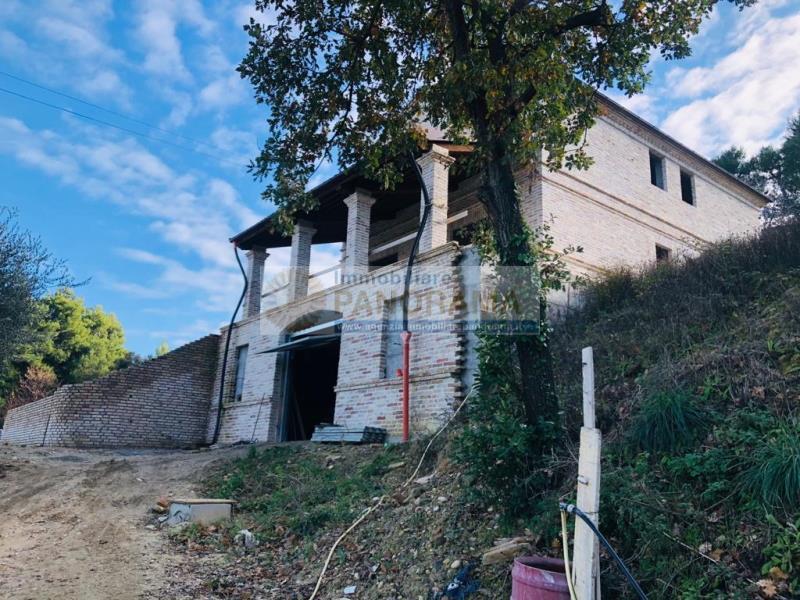 Rif. ATV157 Vendesi villa da ultimare a San Benedetto del Tronto Santa Lucia