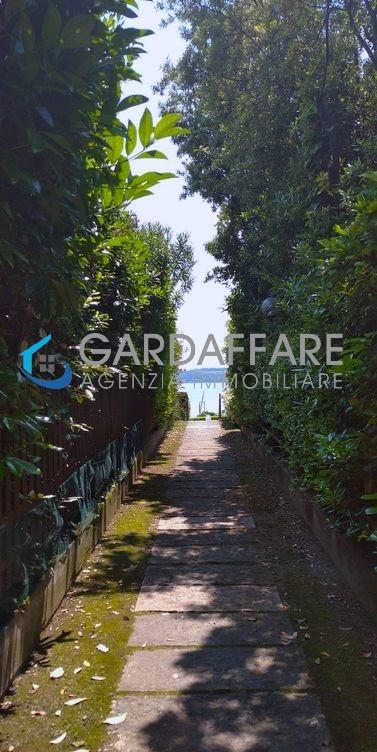 Villa bifamiliare in Vendita a Padenghe sul Garda - Cod. 23-86