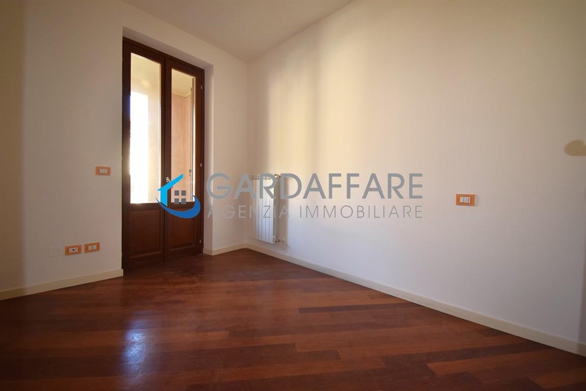 Appartamento in Vendita a Toscolano-Maderno - Cod. 23-76 (A24)
