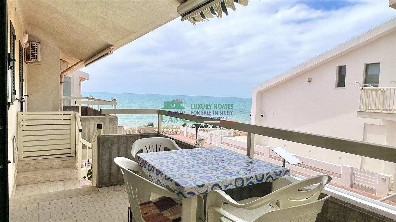 Rif 2459 - Appartamento a Casuzze fronte mare con garage e accesso privato su spiaggia