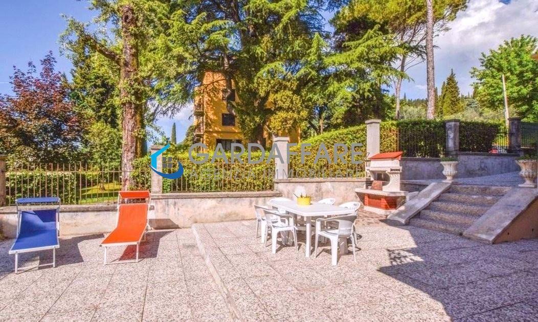 Villa bifamiliare di lusso in Vendita a Gardone Riviera - Cod. 22-82
