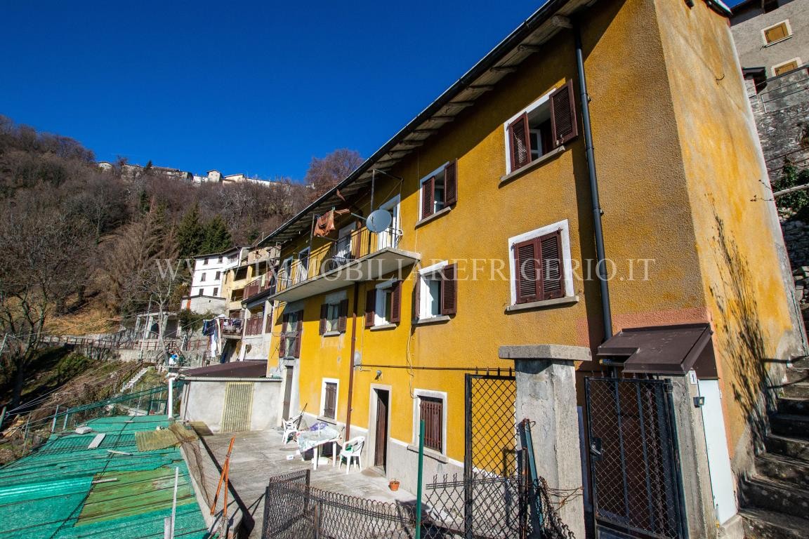 Vendita casa indipendente Torre de' Busi superficie 240m2