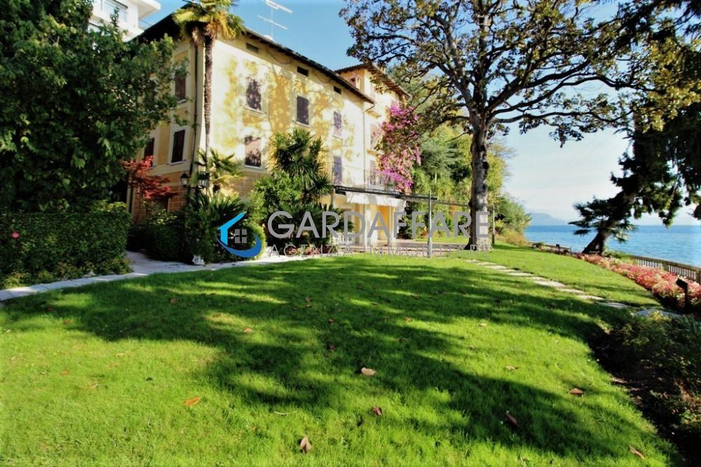 Villa di lusso in Vendita a Manerba del Garda - Cod. 21-02