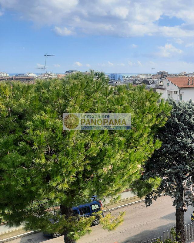Rif. LC1209 Vendesi appartamento mansardato a San Benedetto del Tronto Santa Lucia