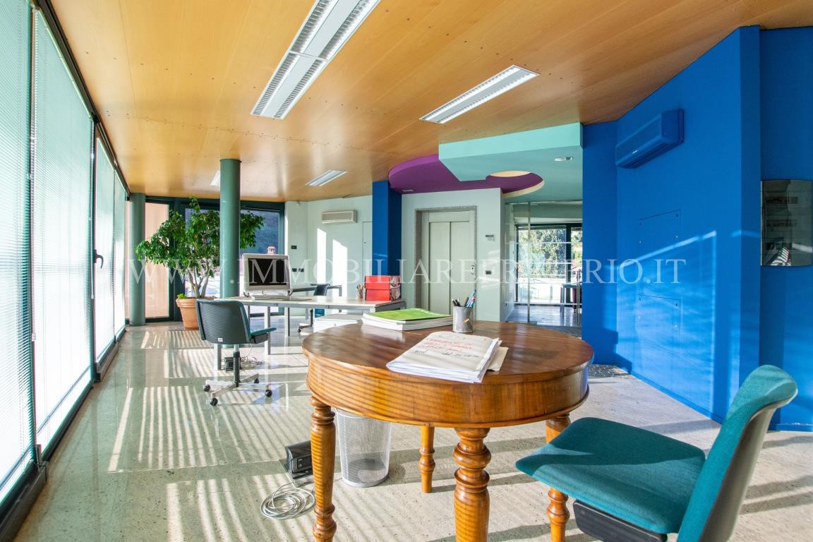Affitto ufficio Caprino Bergamasco superficie 190m2