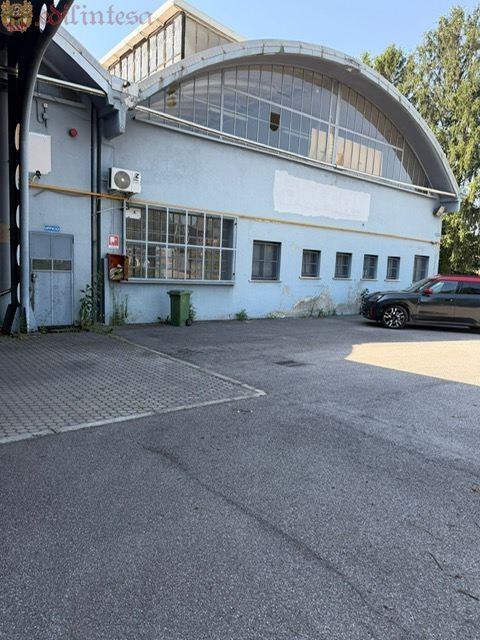 Altro non alimentare in Affitto a Monza- Brianza