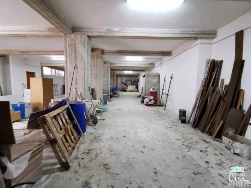 magazzino a Ragusa 330 metri quadri