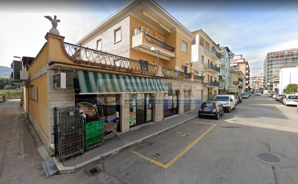 Rif. CVE56 Locale commerciale a reddito in vendita a San Benedetto del Tronto