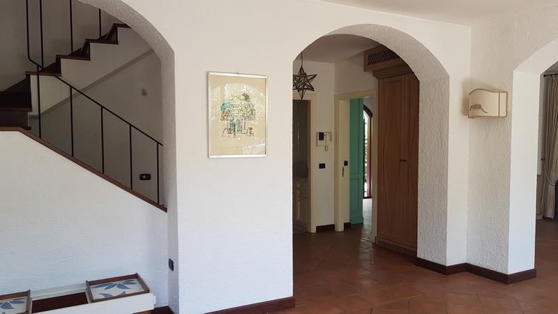 Rif. LC1570/A Villa in vendita a San Benedetto del Tronto in prima fila sul mare