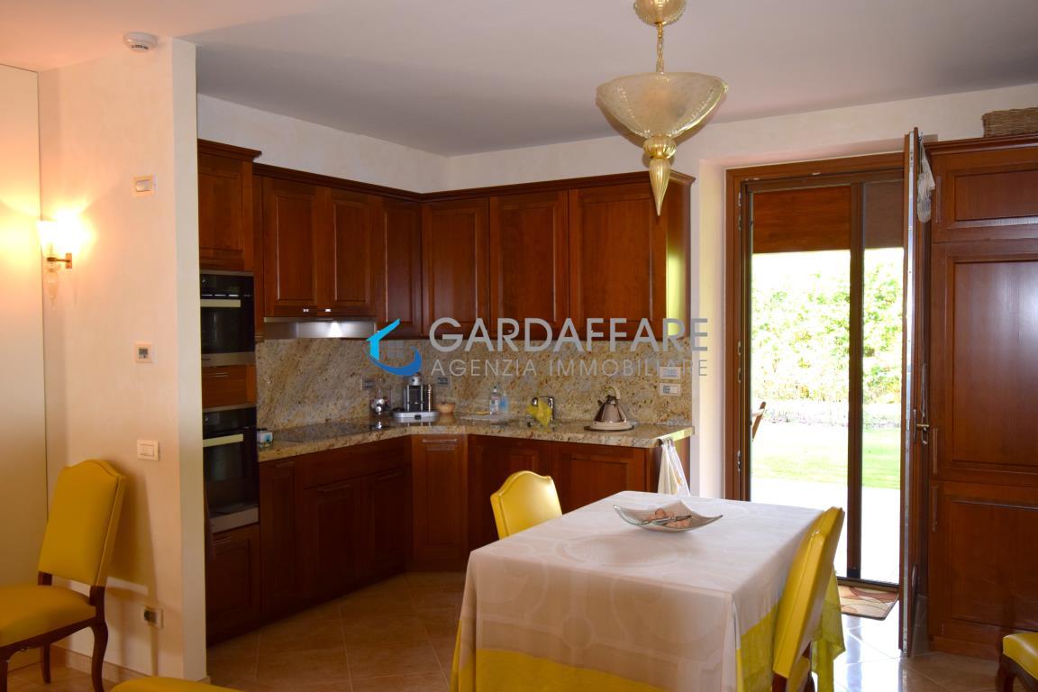 Flat Luxury Properties for Buy in Soiano del Lago - Cod. 19-69
