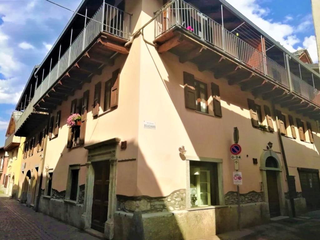 appartamento in Via Roma a Oulx