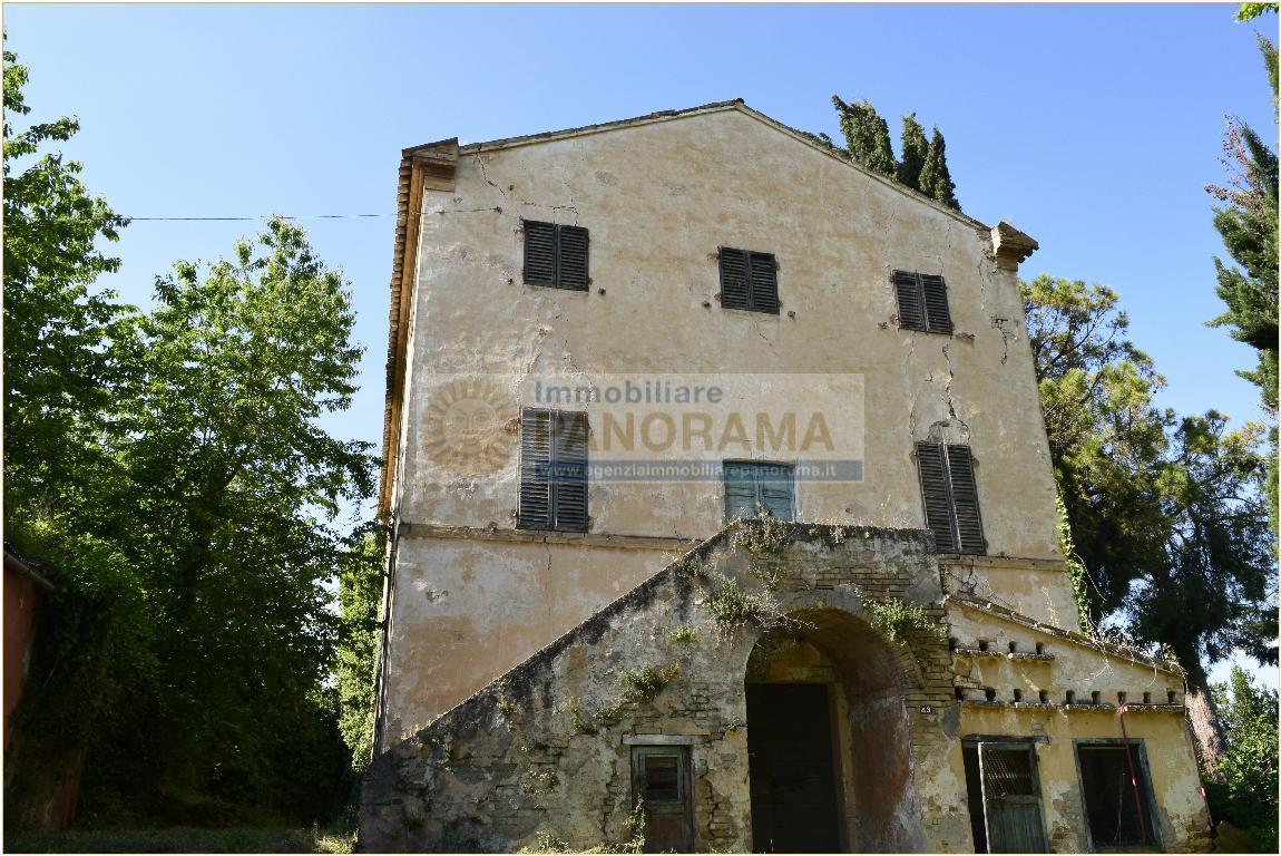 Rif. LC1709 Borgo in vendita a Castorano