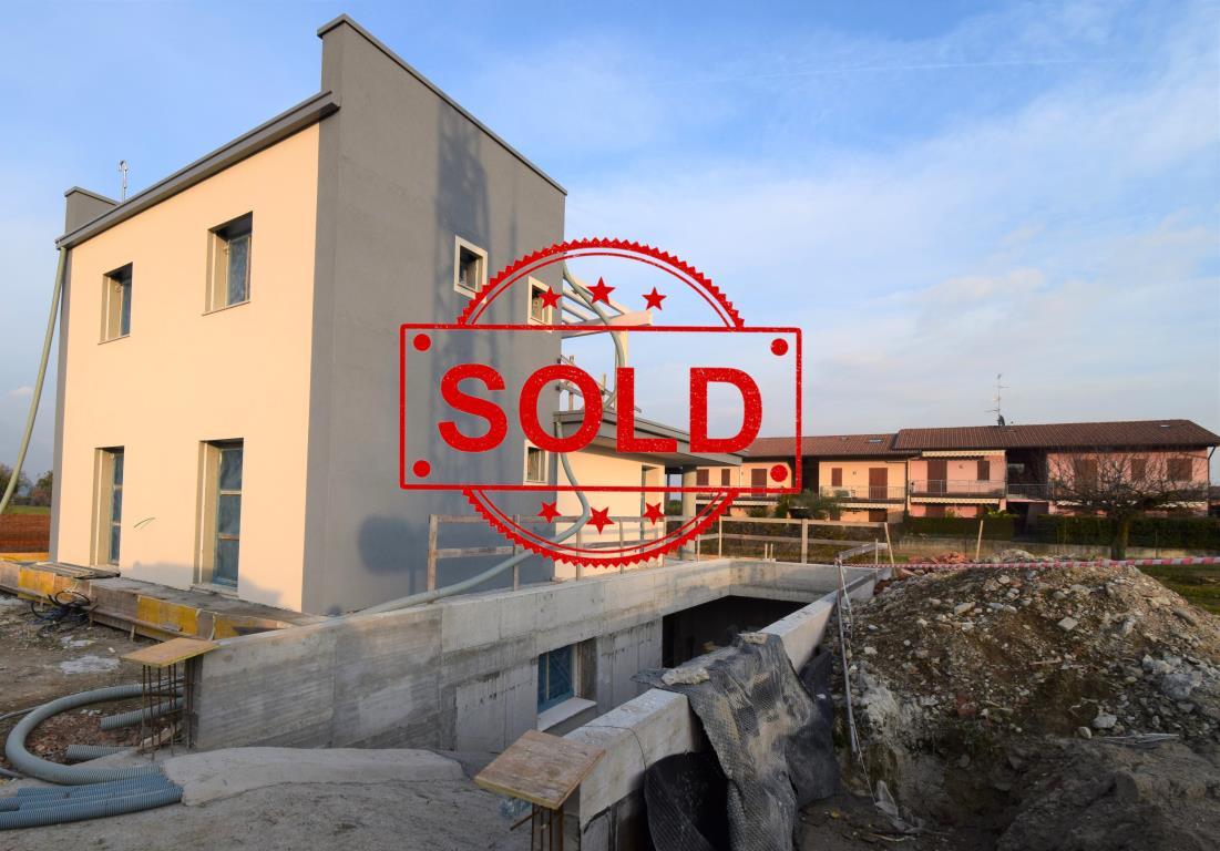 properties in Vendita lake Garda