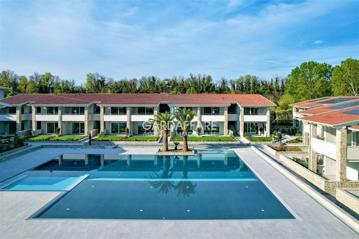 Flat Luxury Properties for Buy in Desenzano del Garda - Cod. 20-09