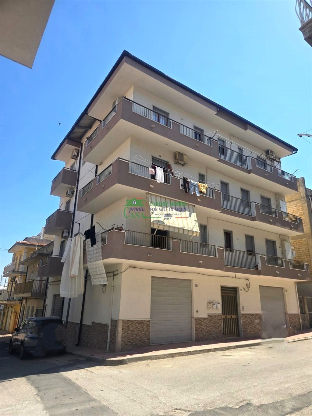 Rif. 1641 - Terzo piano senza ascensore con possibilità di garage, in via Nomentana, Gela