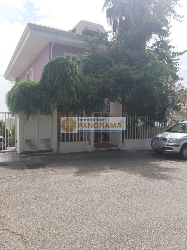 Rif. ACV117 Vendesi appartamento in villa bifamiliare a Grottammare Ascolani