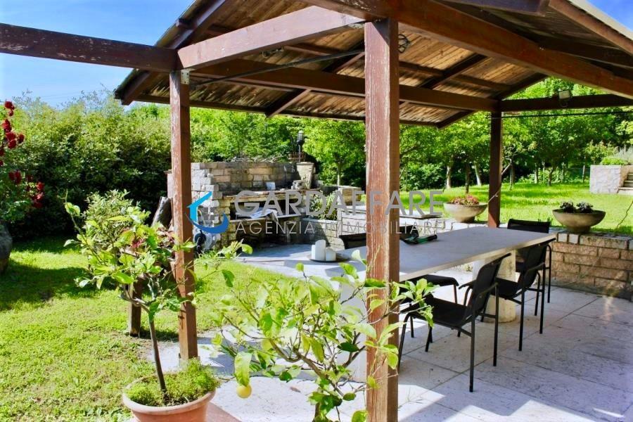 Villa Luxus-Immobilien zum Verkauf in Manerba del Garda - Cod. 15-54