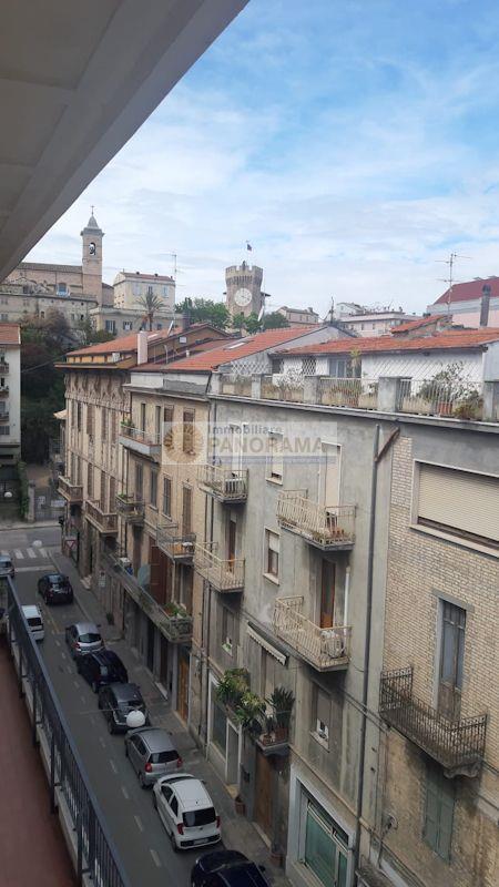Rif. ACV233 Vendesi appartamento a San Benedetto del Tronto Centro