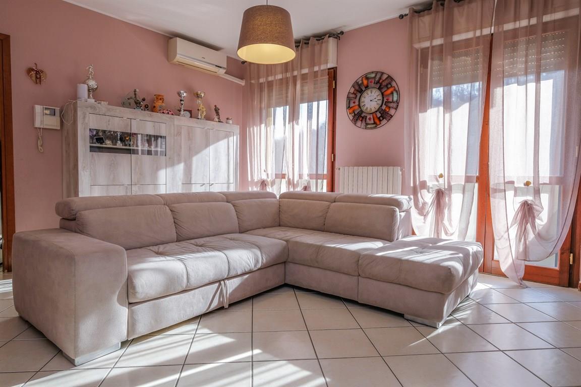 Vendita appartamento Pontida superficie 90m2