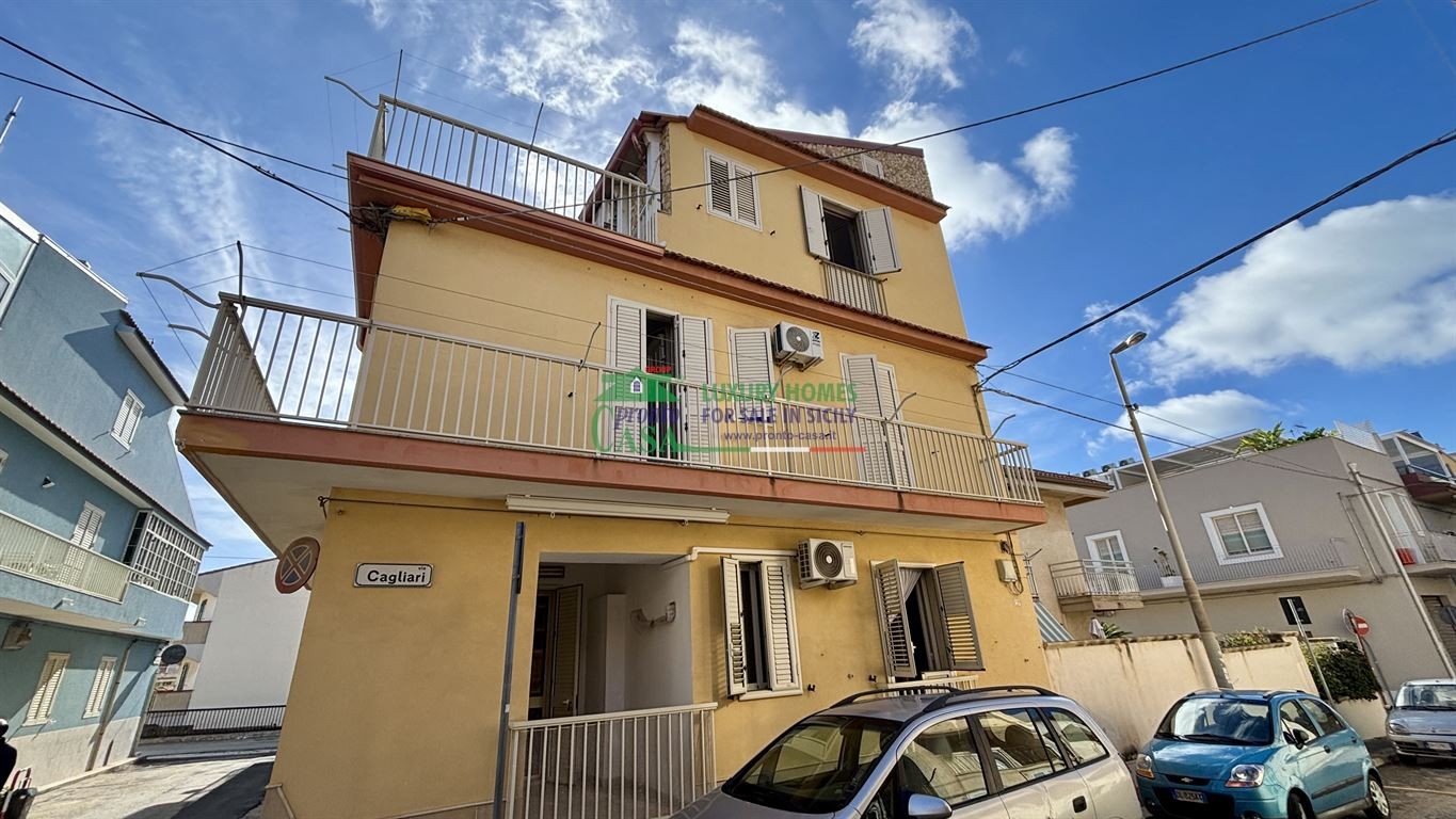 Rif. 2458 - Appartamento in centro a Marina di Ragusa a pochi passi dal mare
