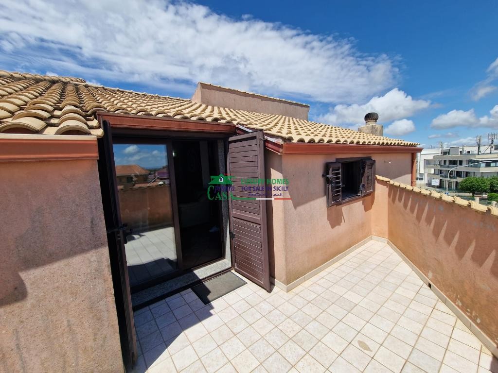 Rif. 8878 - Mansarda in zona Viale delle Americhe