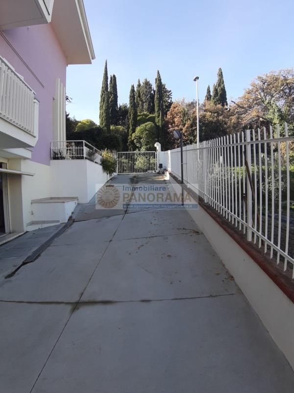 Rif. ACV117 Vendesi appartamento in villa bifamiliare a Grottammare Ascolani