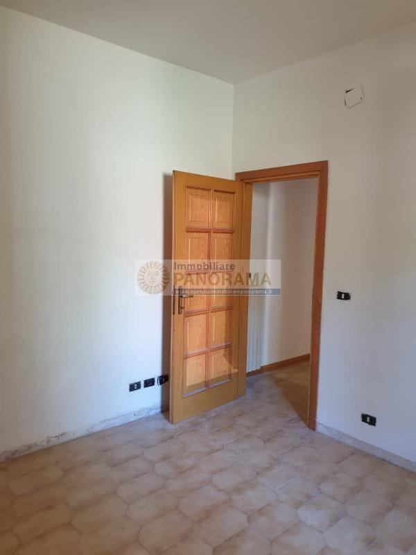 Rif. ATV225 Vendesi appartamento a Folignano