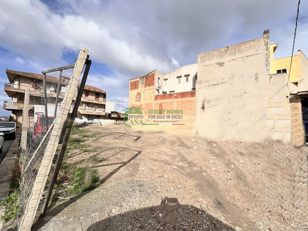 Rif: 2549 - Terreno edificabile di 950 mq zona Questura, Comiso