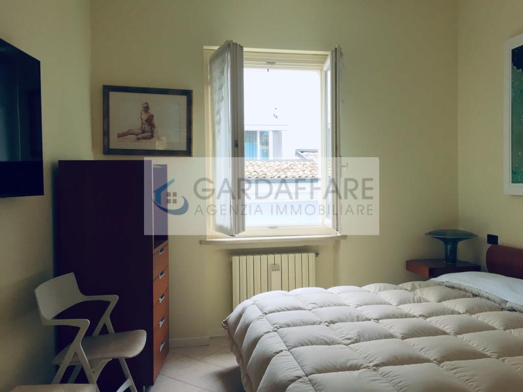 Appartamento in Vendita a Desenzano del Garda - Cod. h53-22-31
