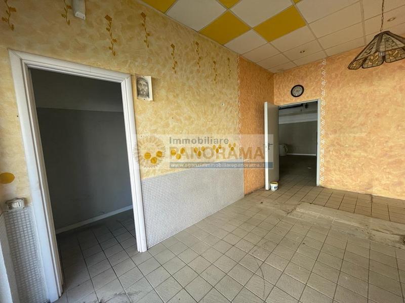 Rif. ATA316 Locale commerciale in affitto a San Benedetto del Tronto Centro