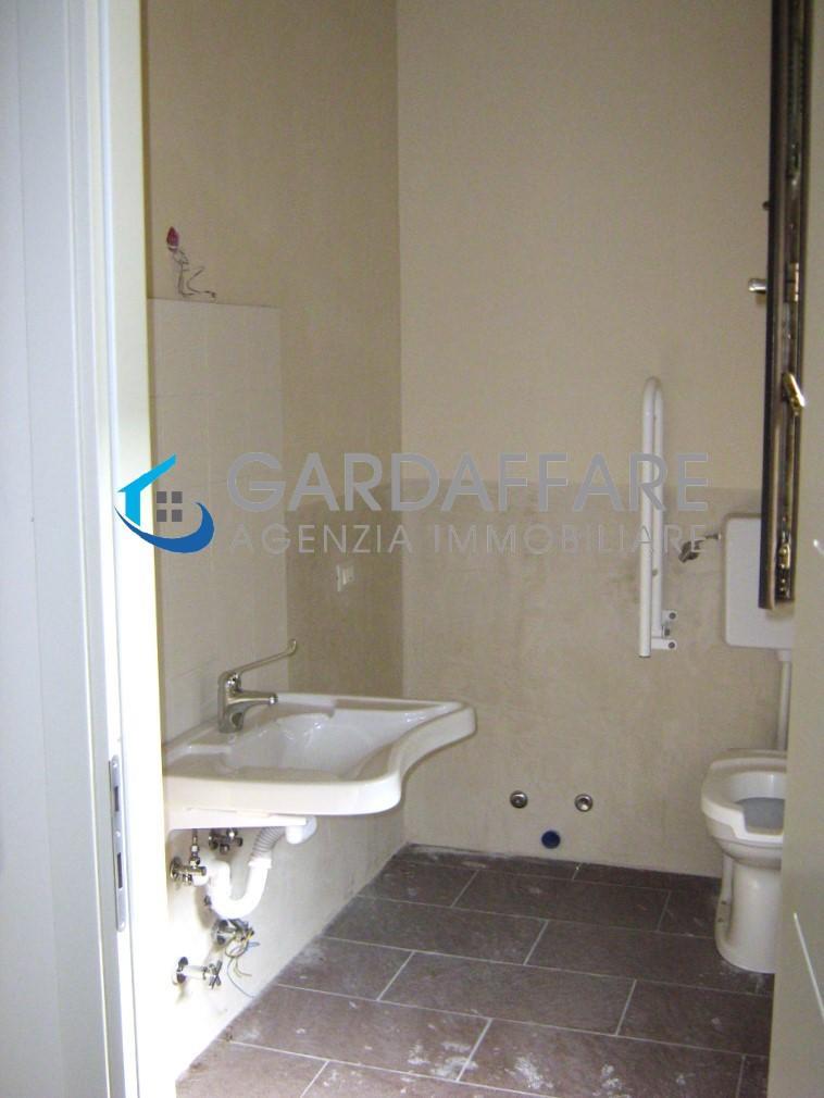 Commercial property for Buy in Moniga del Garda - Cod. 07-105