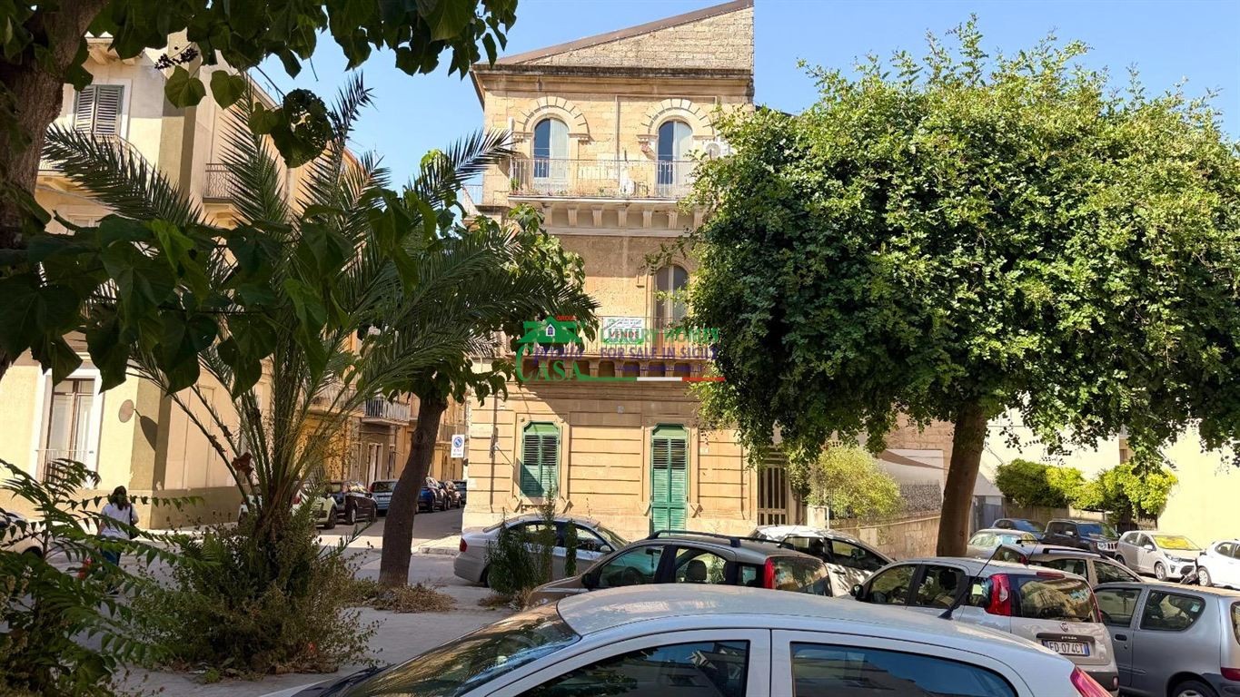 Rif.9891 - Appartamento zona 'P.zza Libertà' a Ragusa
