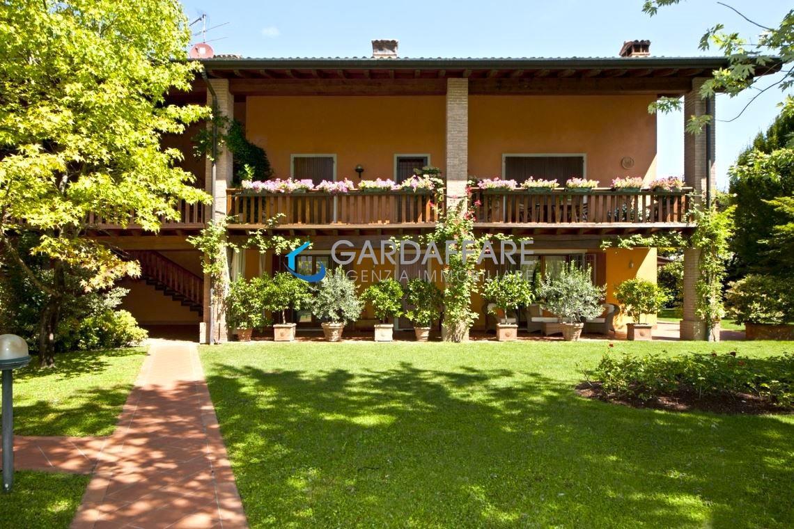 Flat Luxury Properties for Buy in Soiano del Lago - Cod. 19-69