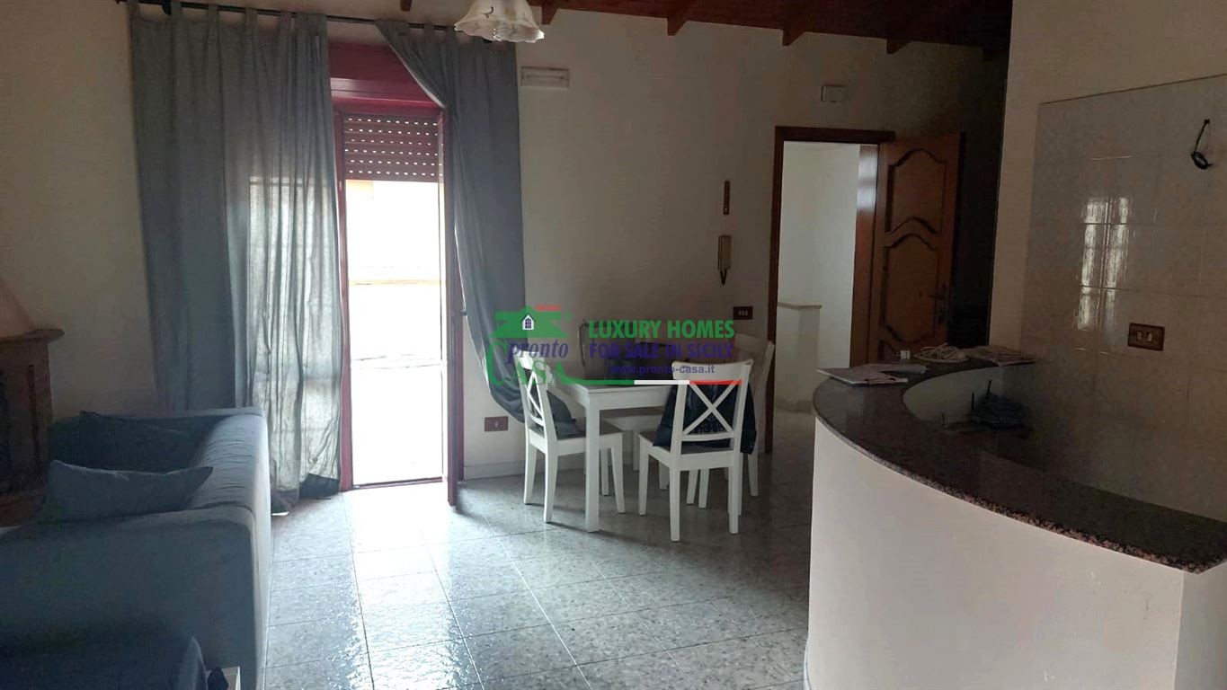 Rif. 1455 - Secondo piano con sovrastante mansarda, in via Scipione l'Africano, Gela