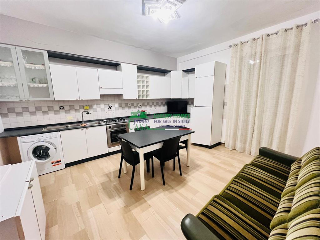 Rif:2667 - Grazioso Appartamento di 110 mq in Affitto a Comiso