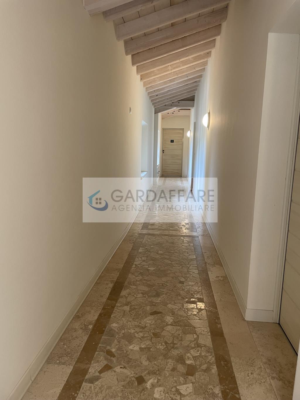 Flat Luxury Properties for Buy in Pozzolengo - Cod. h19-22-39