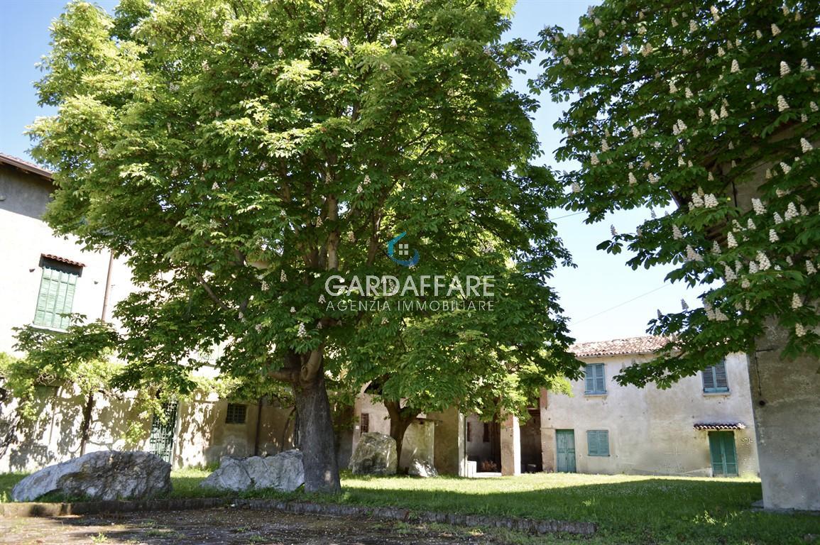 Rustico / Casale in Vendita a Desenzano del Garda - Cod. h15-23-58