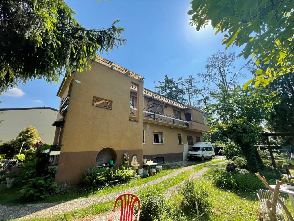 appartamento in Via Fiordaliso a Cusano Milanino