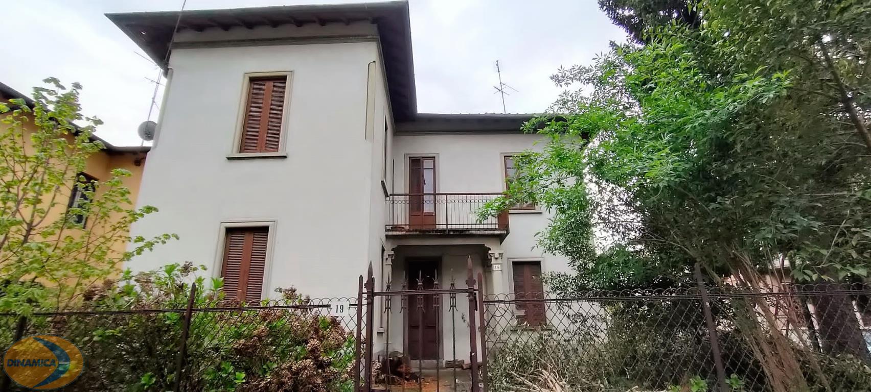 villa in Via G De Castillia a Vimercate