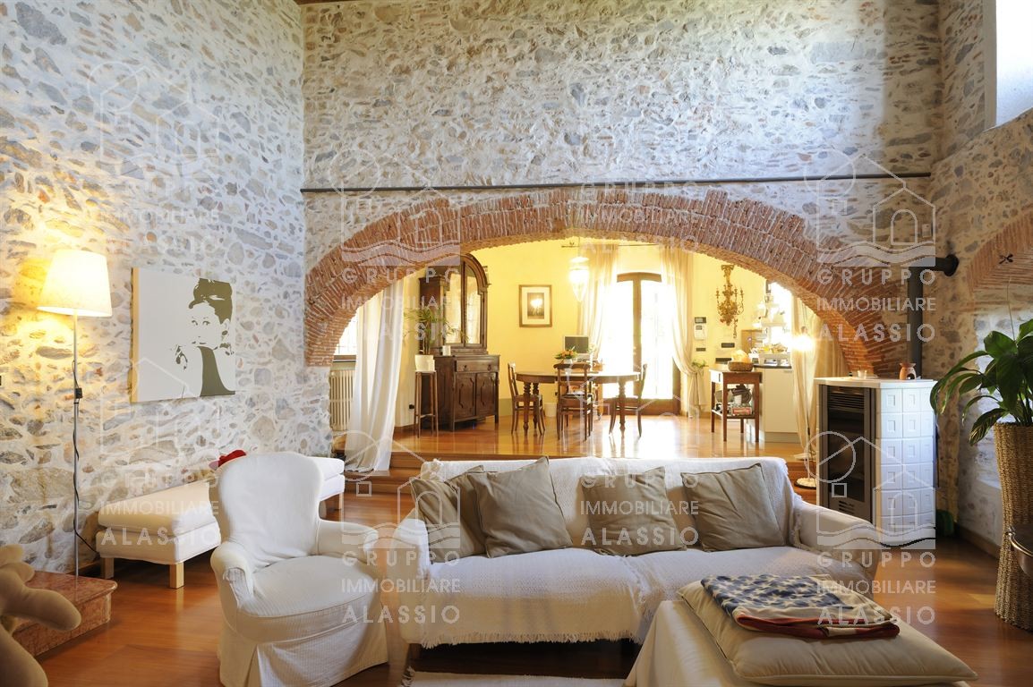 Villa Storica di prestigio con vista mare