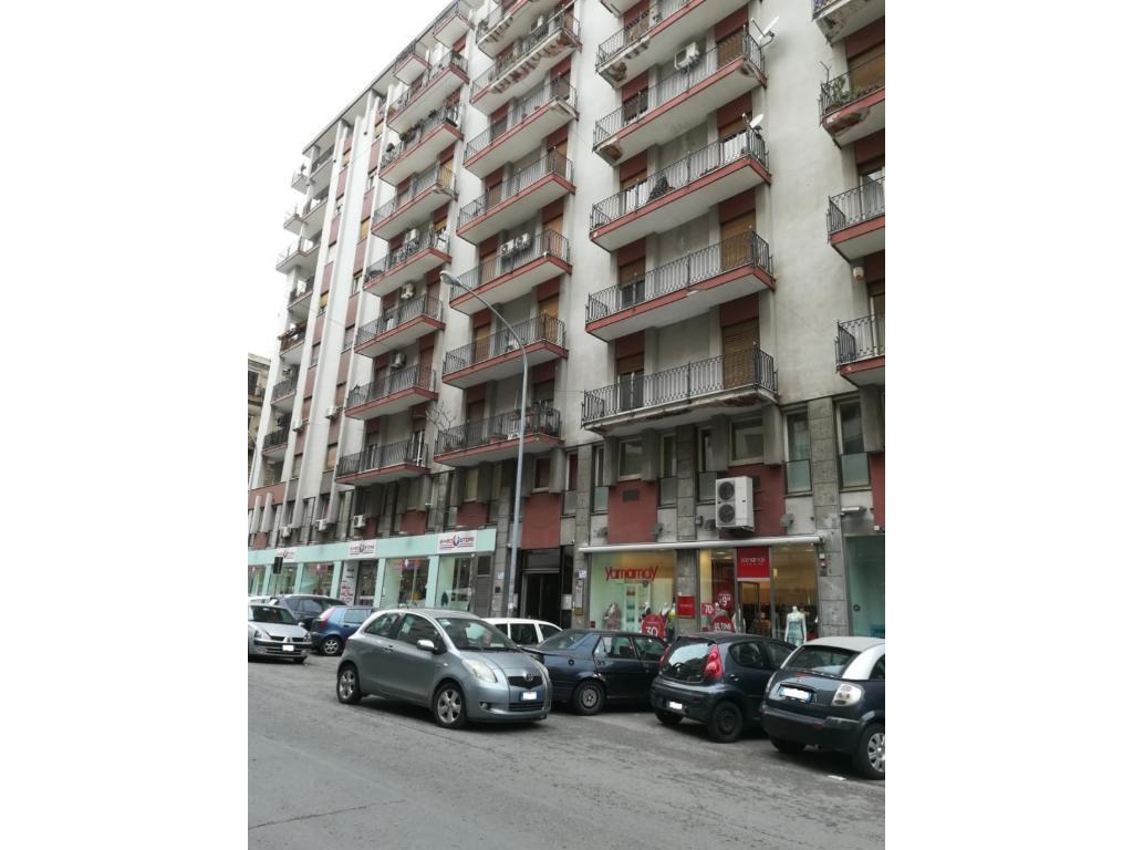 appartamento in Corso Camillo Finocchiaro Aprile a Palermo