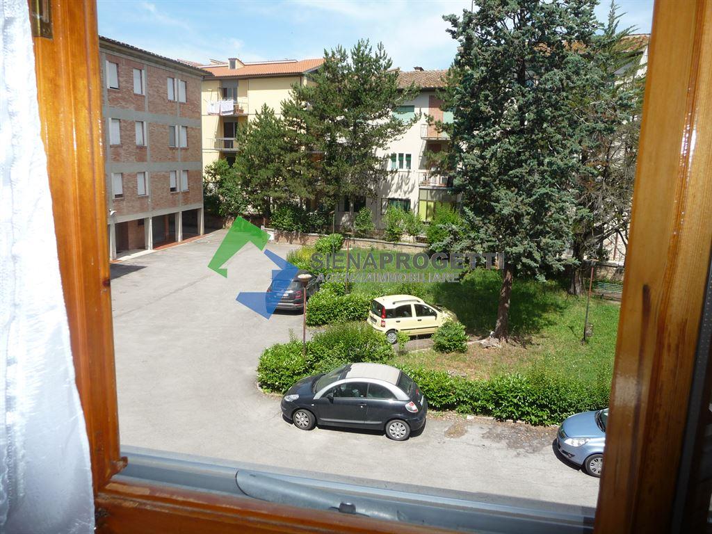 magazzino a Siena 130 metri quadri