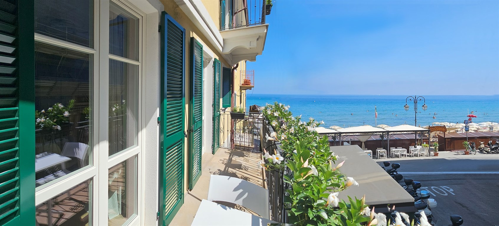 Bilocale di Prestigio con Vista Mare nel Cuore di Alassio