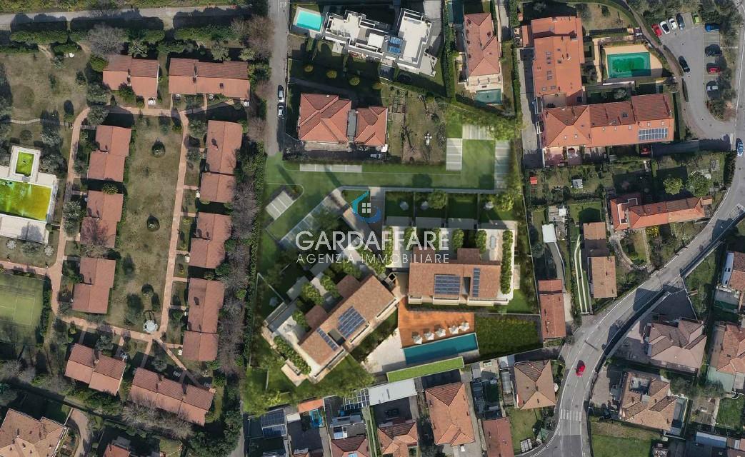 Apartment Luxus-Immobilien zum Verkauf in Desenzano del Garda - Cod. h25-22-53