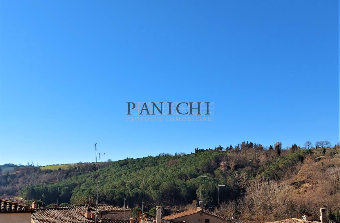 magazzino a Asciano 84 metri quadri